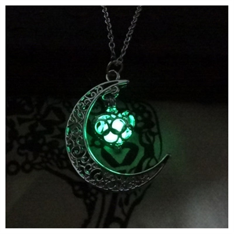 Glowing Pendant Necklaces Silver Plated Chain Necklace - Kaldas Online Shopping