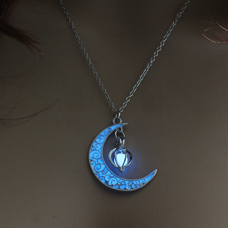 Glowing Pendant Necklaces Silver Plated Chain Necklace - Kaldas Online Shopping