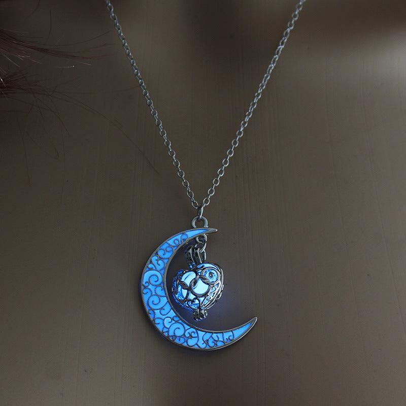 Glowing Pendant Necklaces Silver Plated Chain Necklace - Kaldas Online Shopping