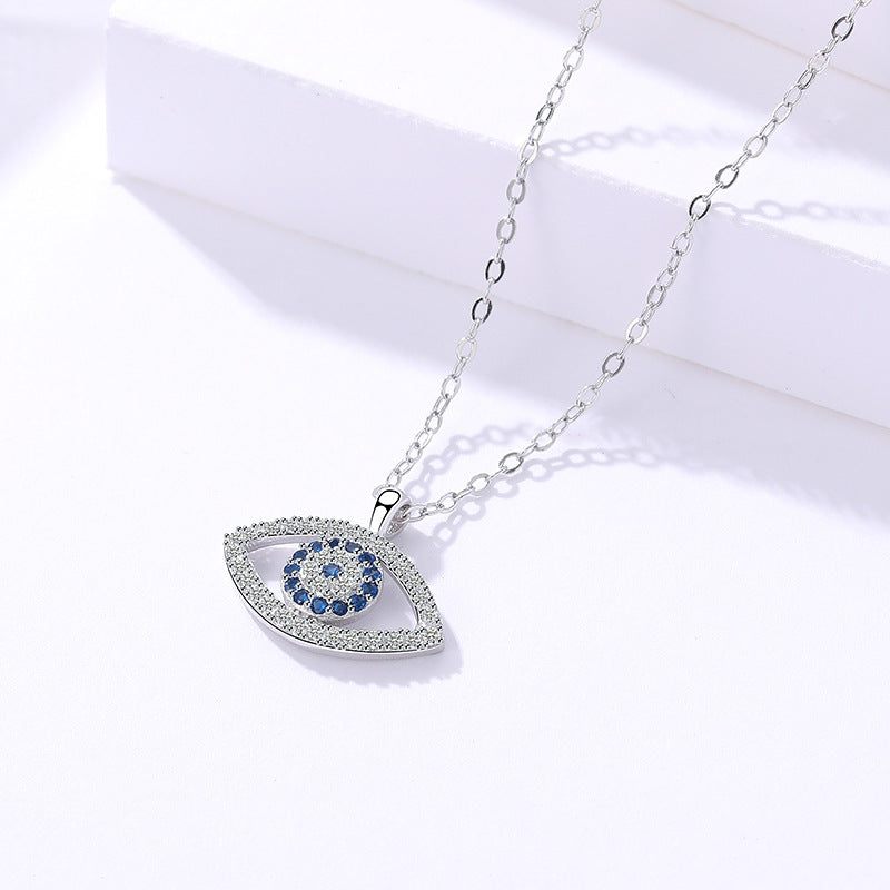 Silver Eye shape Necklace - Kaldas Online Shopping
