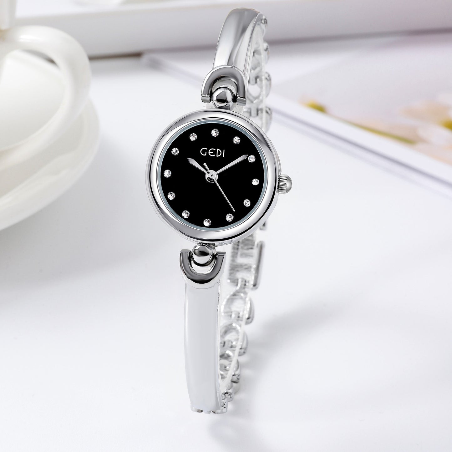 Exquisite Round Dial Bangle Quartz Watch - Kaldas Online Shopping