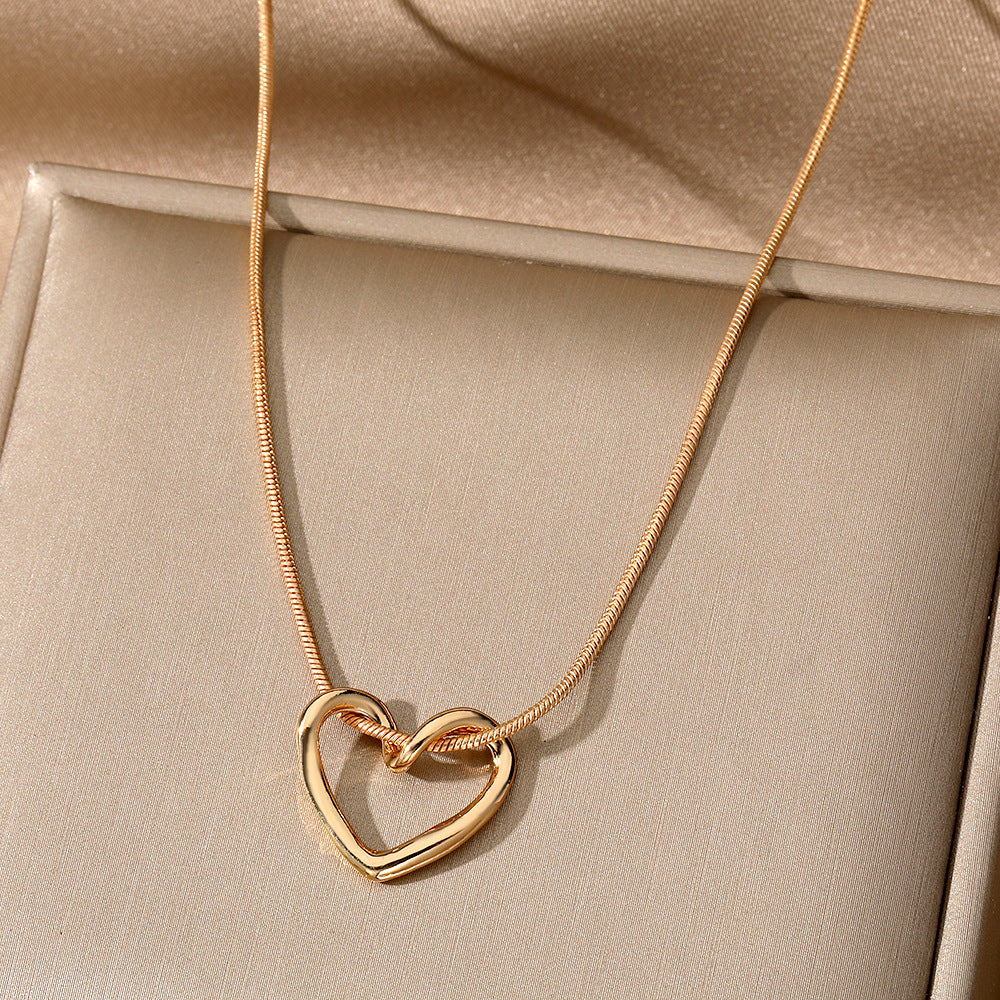Hollow Heart Necklace - Kaldas Online Shopping