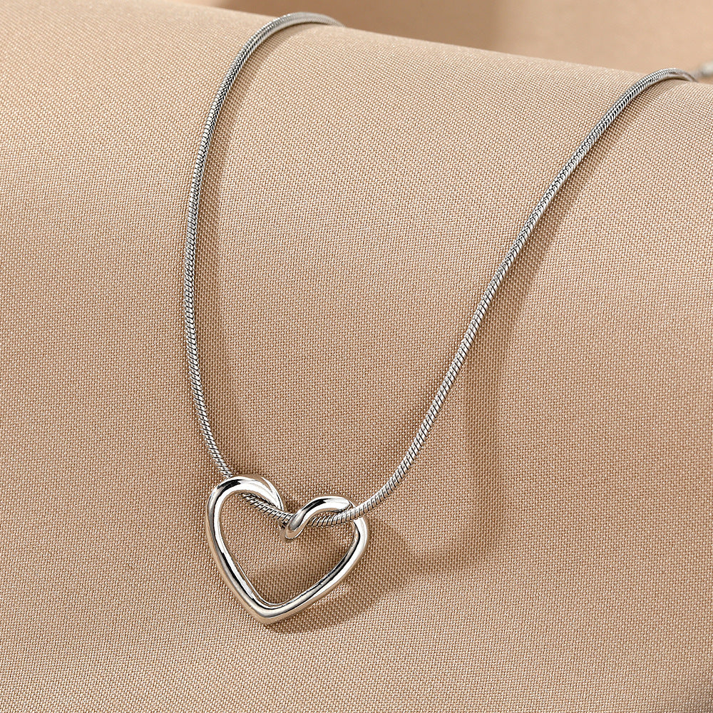 Hollow Heart Necklace - Kaldas Online Shopping