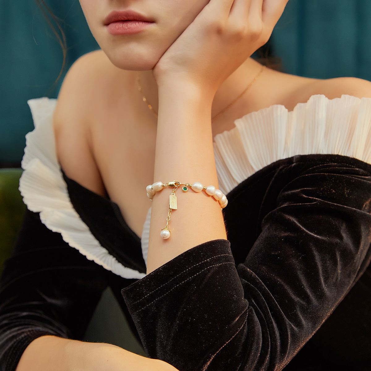Natural Zircon Pearl Bracelet - Kaldas Online Shopping