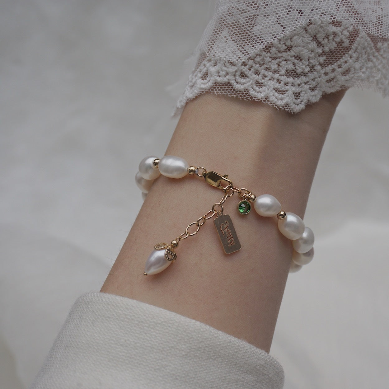Natural Zircon Pearl Bracelet - Kaldas Online Shopping
