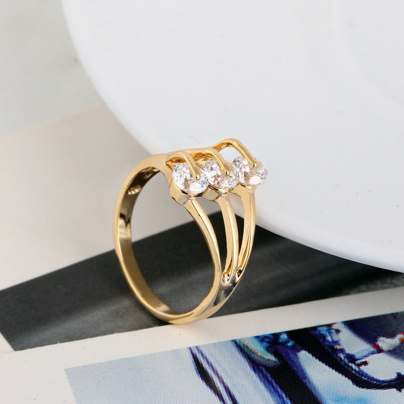 Fashion Personality Zircon Ring - Kaldas Online Shopping