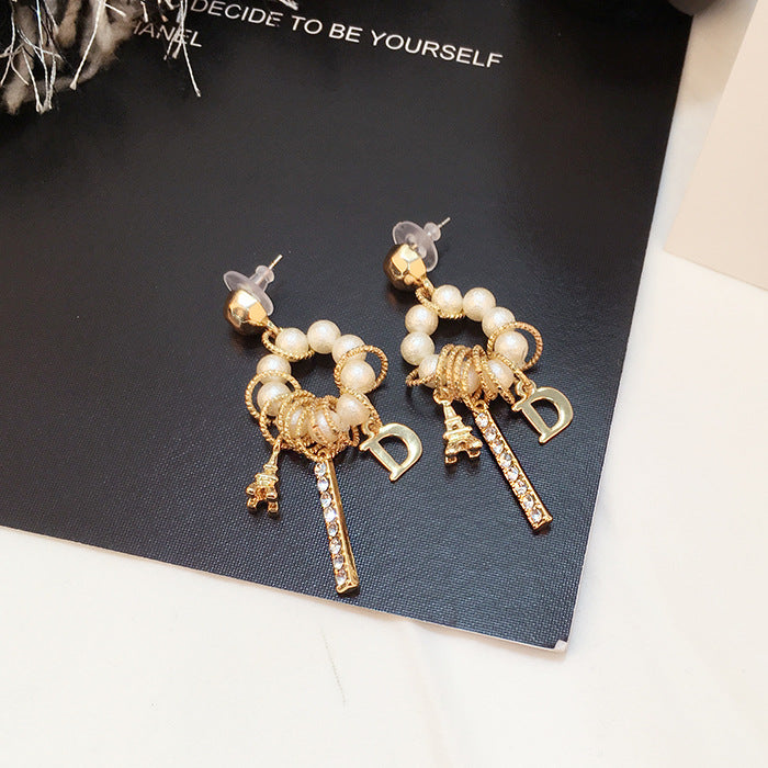 Pearl D-shaped earrings - Kaldas Online Shopping