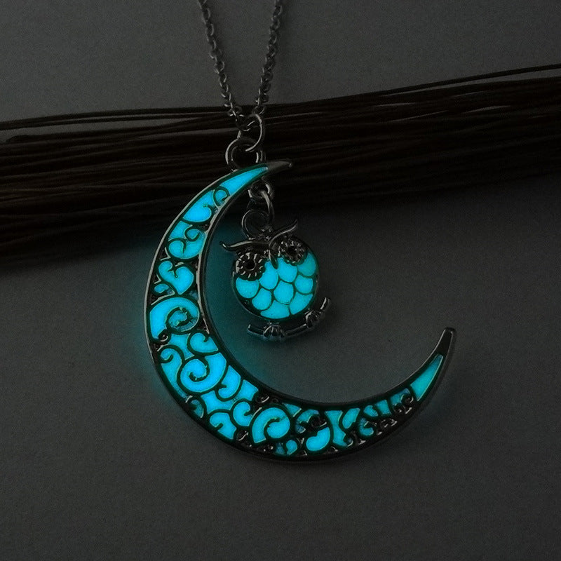 Glowing Pendant Necklaces Silver Plated Chain Necklace - Kaldas Online Shopping