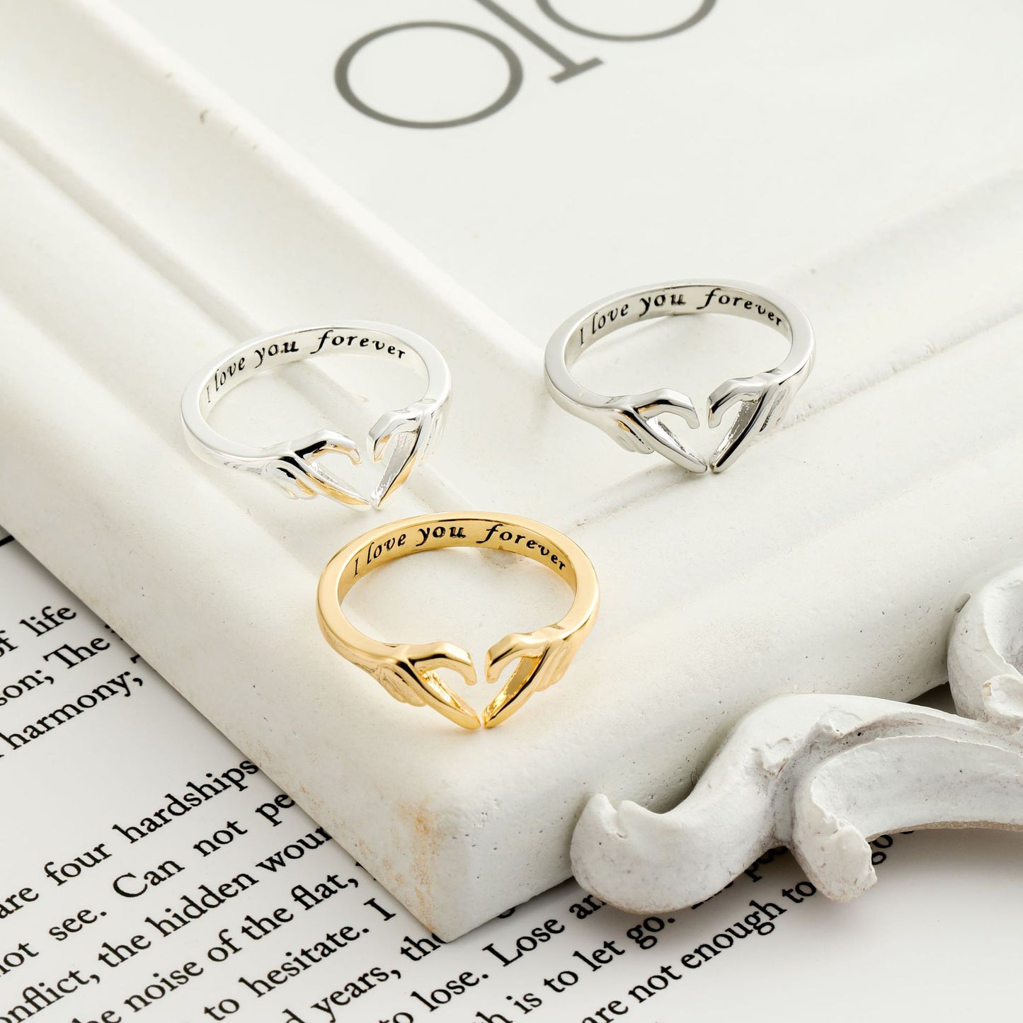 Heart Hand Hug Ring - Kaldas Online Shopping