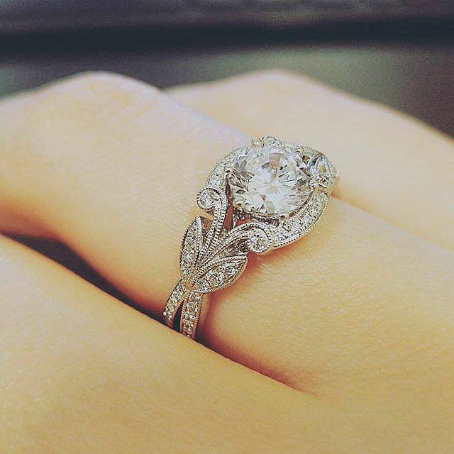Flower shape Ring - Kaldas Online Shopping