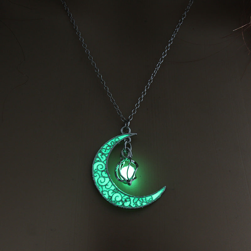 Glowing Pendant Necklaces Silver Plated Chain Necklace - Kaldas Online Shopping