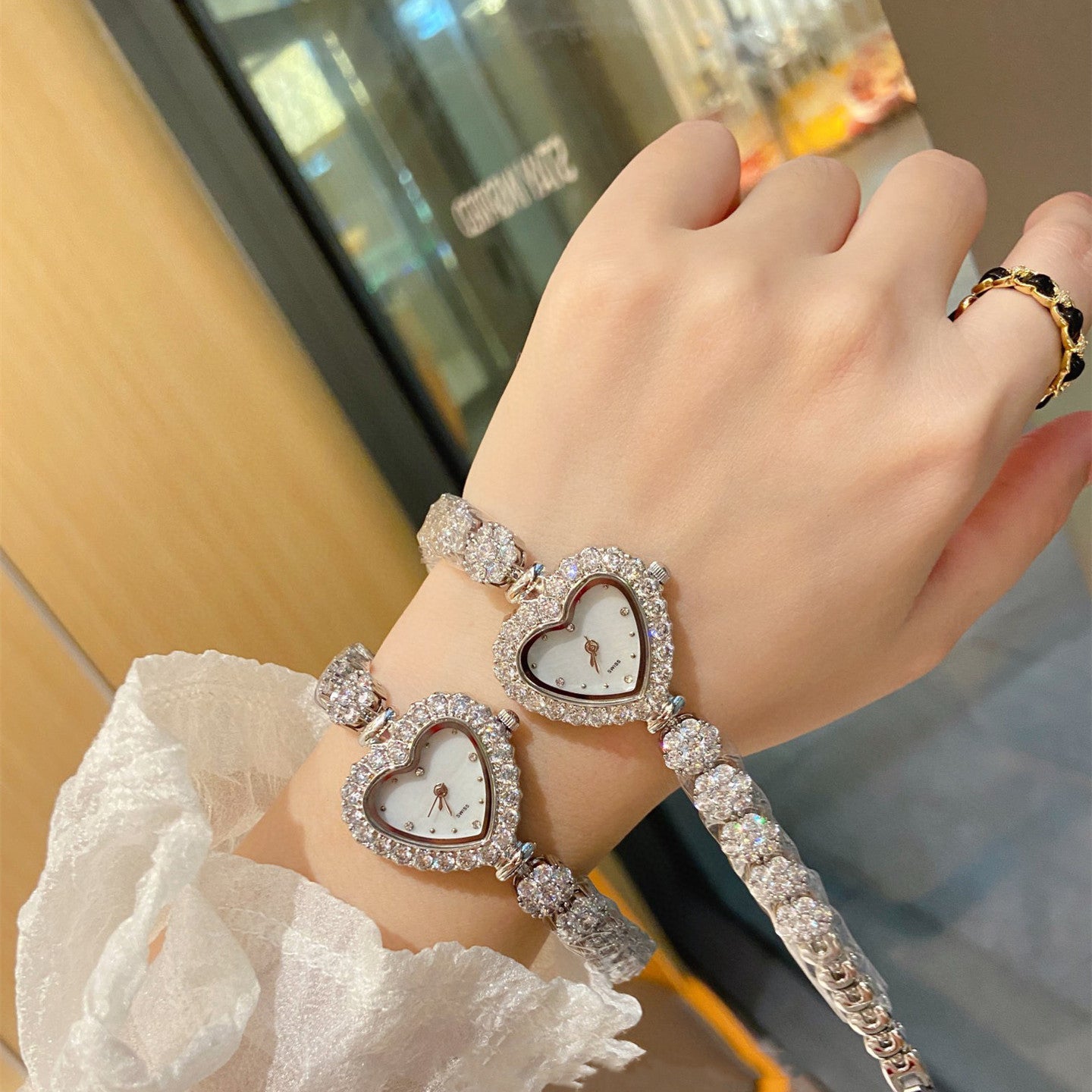 Women's Casual Diamond Fishbone Watch