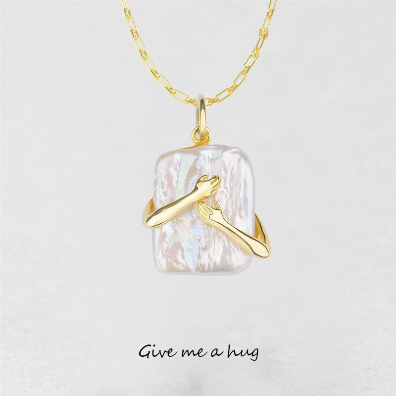 Square Baroque hug Necklace - Kaldas Online Shopping