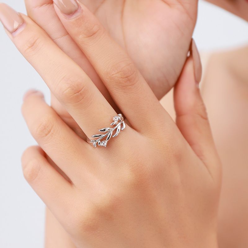 Silver Micro Diamond Leaf Ring - Kaldas Online Shopping