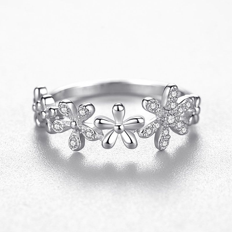 Sterling Silver Micro Diamond Daisy Ring - Kaldas Online Shopping