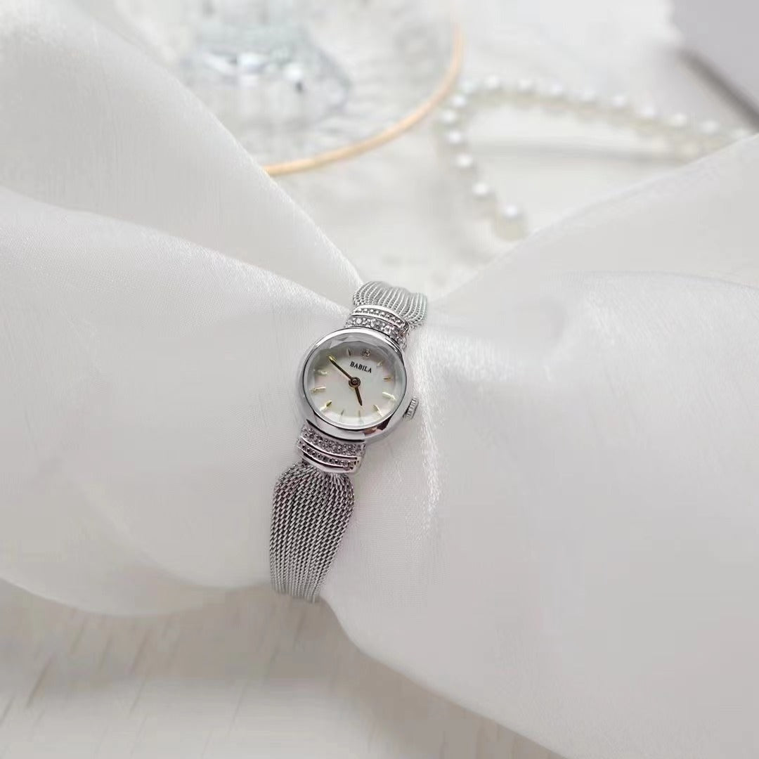 Retro Thin Chain Exquisite Quartz Watch